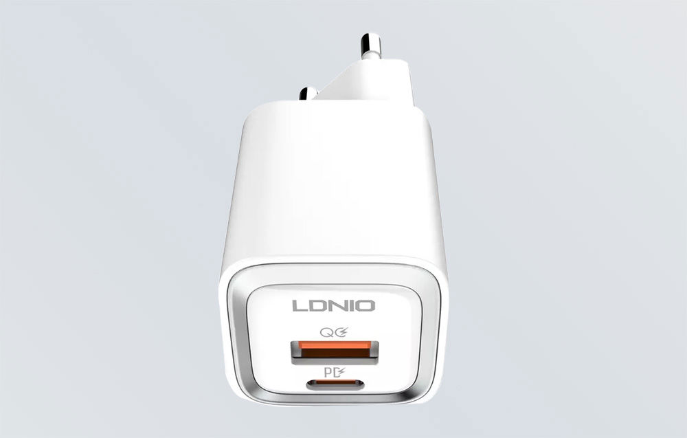 Wall charger LDNIO A2318M USB, USB-C + USB-C - Lightning Cable (Copy)