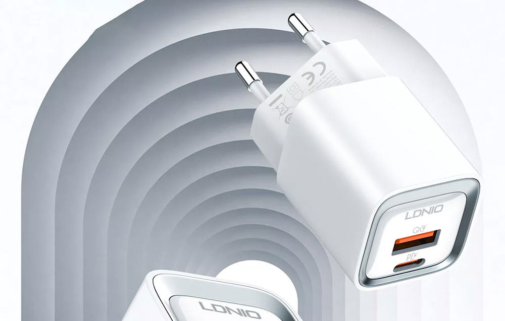 Wall charger LDNIO A2318M USB, USB-C + USB-C - Lightning Cable (Copy)