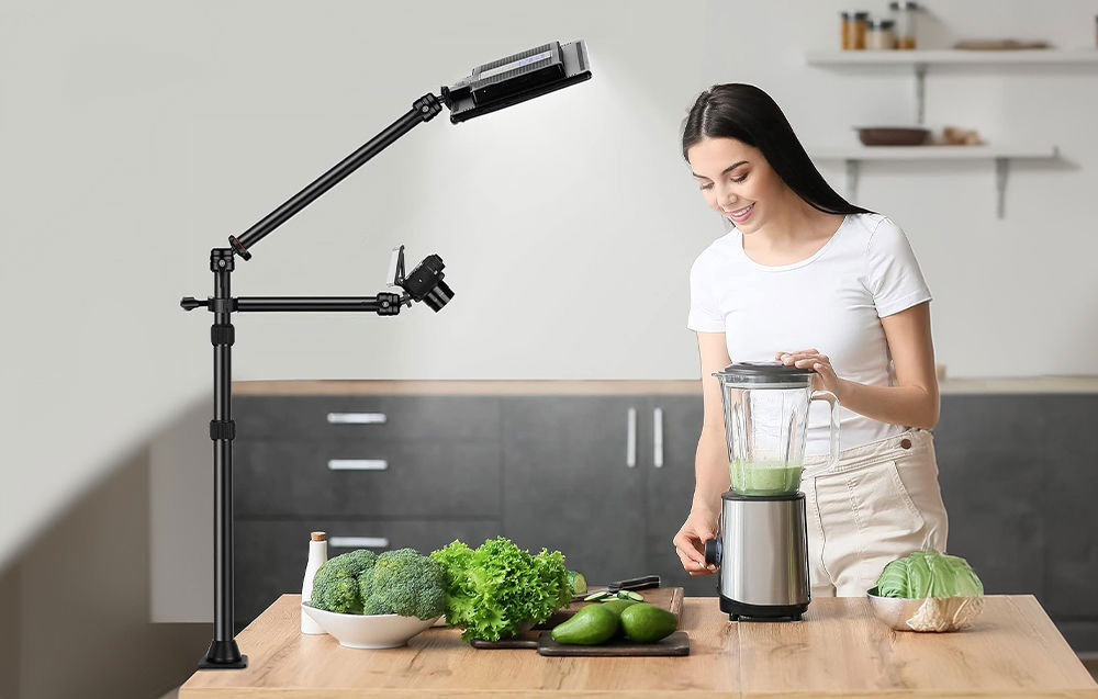 Neewer two-arm table tripod (black)