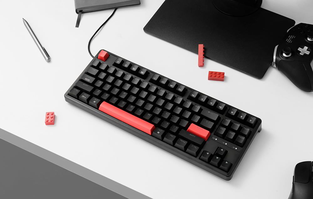 Keychron C3 Pro Red Backlight Red Switch Mechanical Keyboard (black)