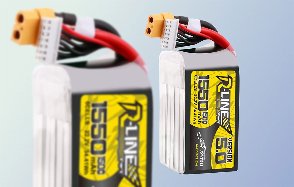 Lipo Tattu R-Line Version 5.0 1550mAh 22.2V 150C 6S battery with XT60 connector